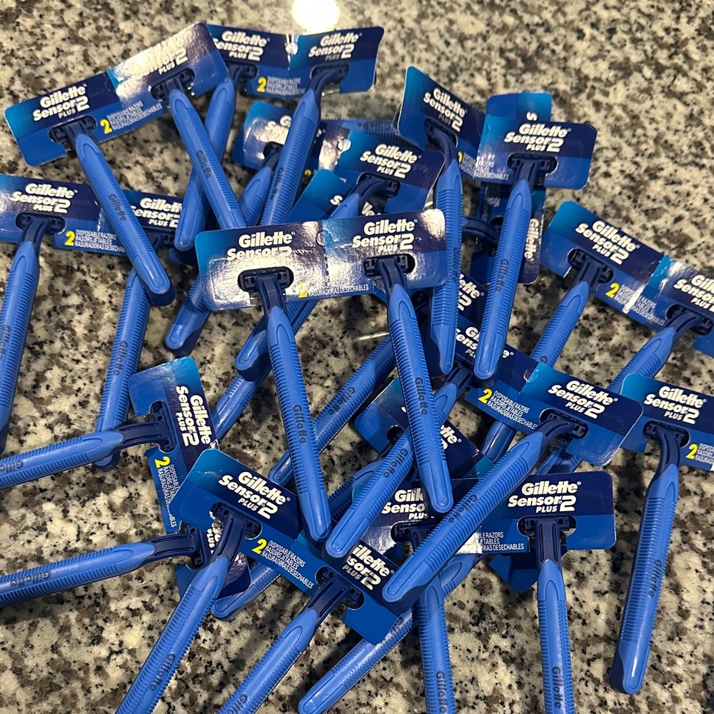 30ct Gillette Sensor2 Disposable Razors - Blue (Lot)